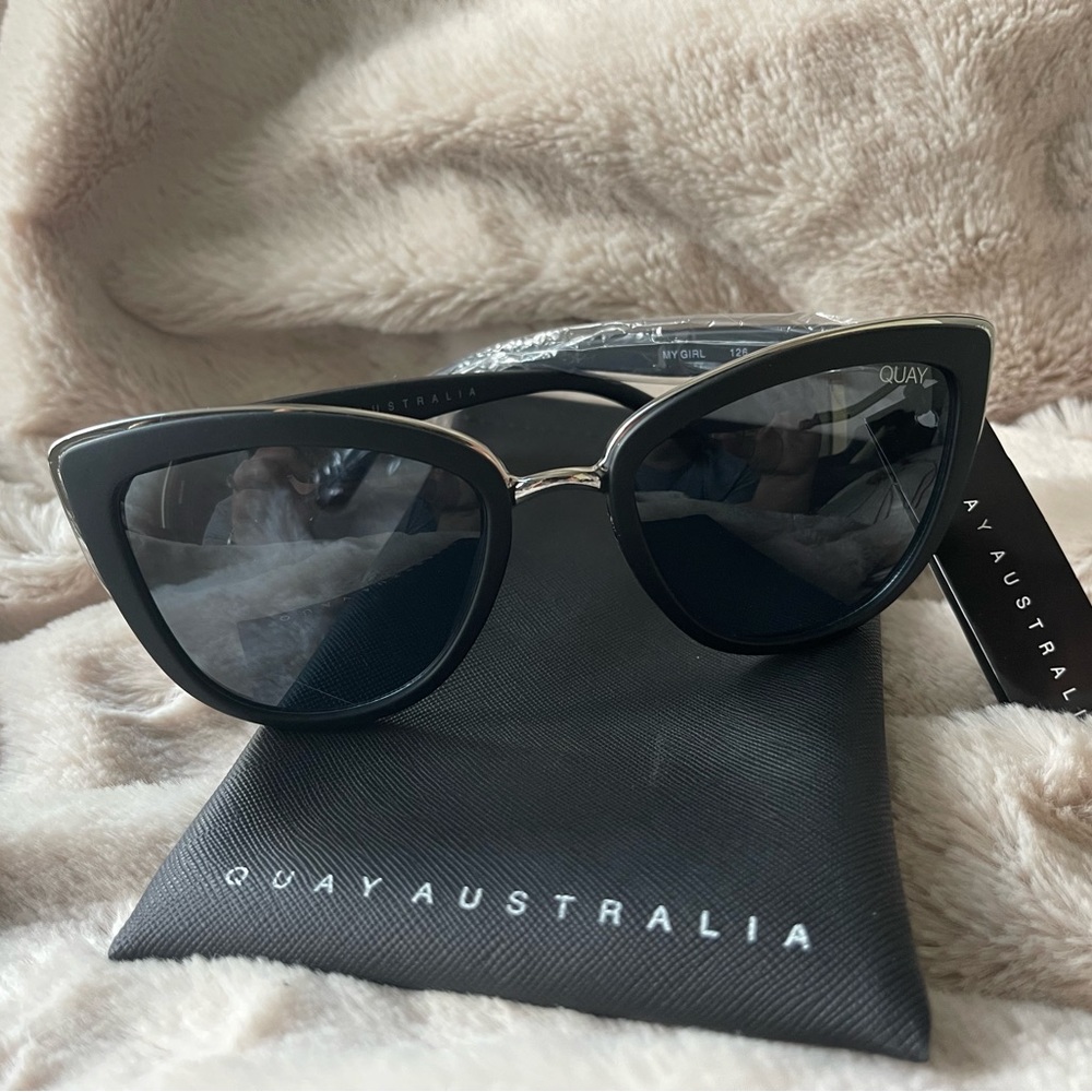NWT Quay Australia Cay Eye Sunglasses My Girl 126 with Case